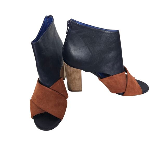 Vince Sample Open Toed Booties Navy Brown Stacked Heel Fall Italy Women 6M - Picture 1 of 10
